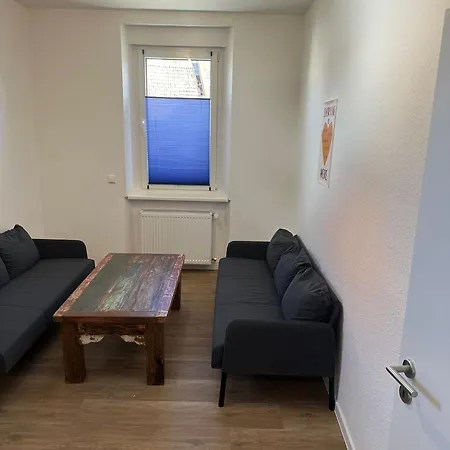 شقة Naehe Alzey Mit Balkon Und 4 Schlafzimmer Fuer 9 Personen Armsheim