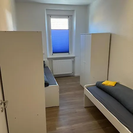 شقة Naehe Alzey Mit Balkon Und 4 Schlafzimmer Fuer 9 Personen *