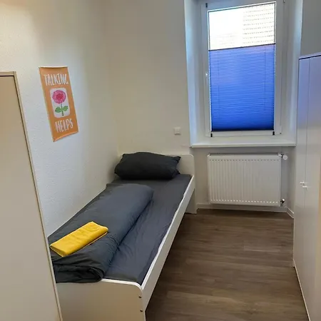 Naehe Alzey Mit Balkon Und 4 Schlafzimmer Fuer 9 Personen Armsheim