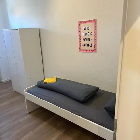 شقة Naehe Alzey Mit Balkon Und 4 Schlafzimmer Fuer 9 Personen Armsheim