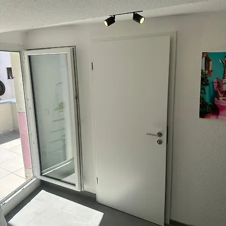 شقة Naehe Alzey Mit Balkon Und 4 Schlafzimmer Fuer 9 Personen Armsheim