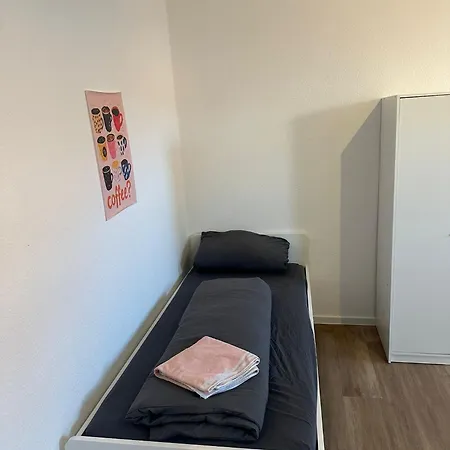 Naehe Alzey Mit Balkon Und 4 Schlafzimmer Fuer 9 Personen