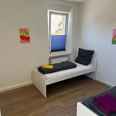 Naehe Alzey Mit Balkon Und 4 Schlafzimmer Fuer 9 Personen * Armsheim