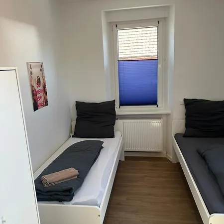 شقة Naehe Alzey Mit Balkon Und 4 Schlafzimmer Fuer 9 Personen *